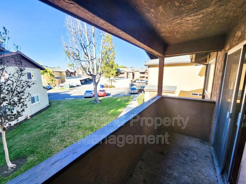 514 Calle Montecito #74 - Photo 2 of 3