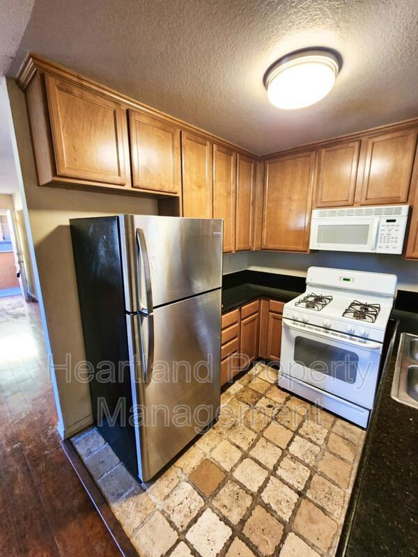 514 Calle Montecito #74 - Photo 3 of 3