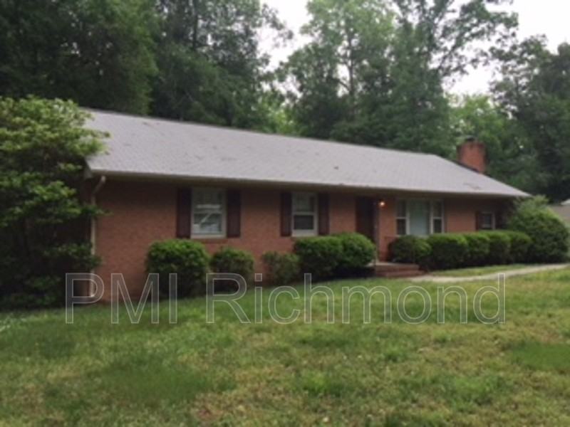 1108 Ironington Rd - Photo 2 of 16