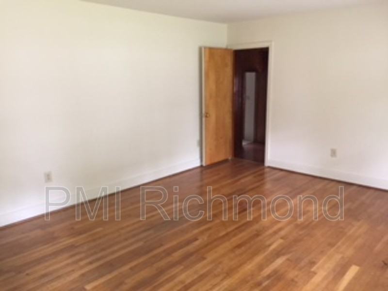 1108 Ironington Rd - Photo 3 of 16