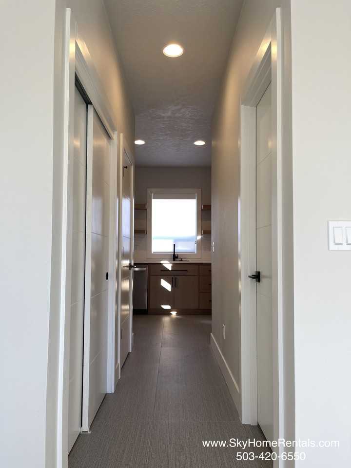 3930A Horner Lane North - Photo 3 of 8