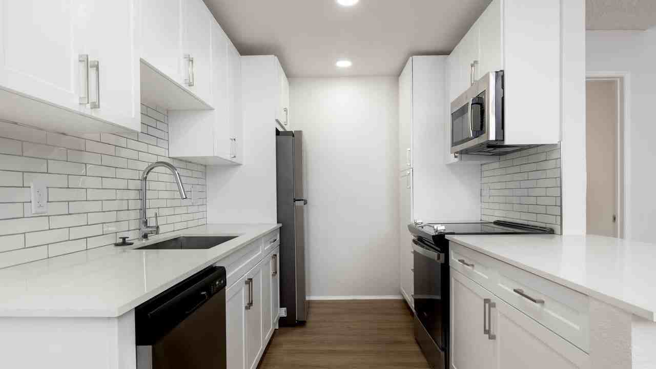 Montierra - Photo 4 of 23