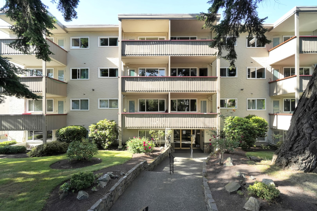 Green Acre Apartments 1224 Balmoral Rd, Victoria, BC V8T 1B3 Zumper