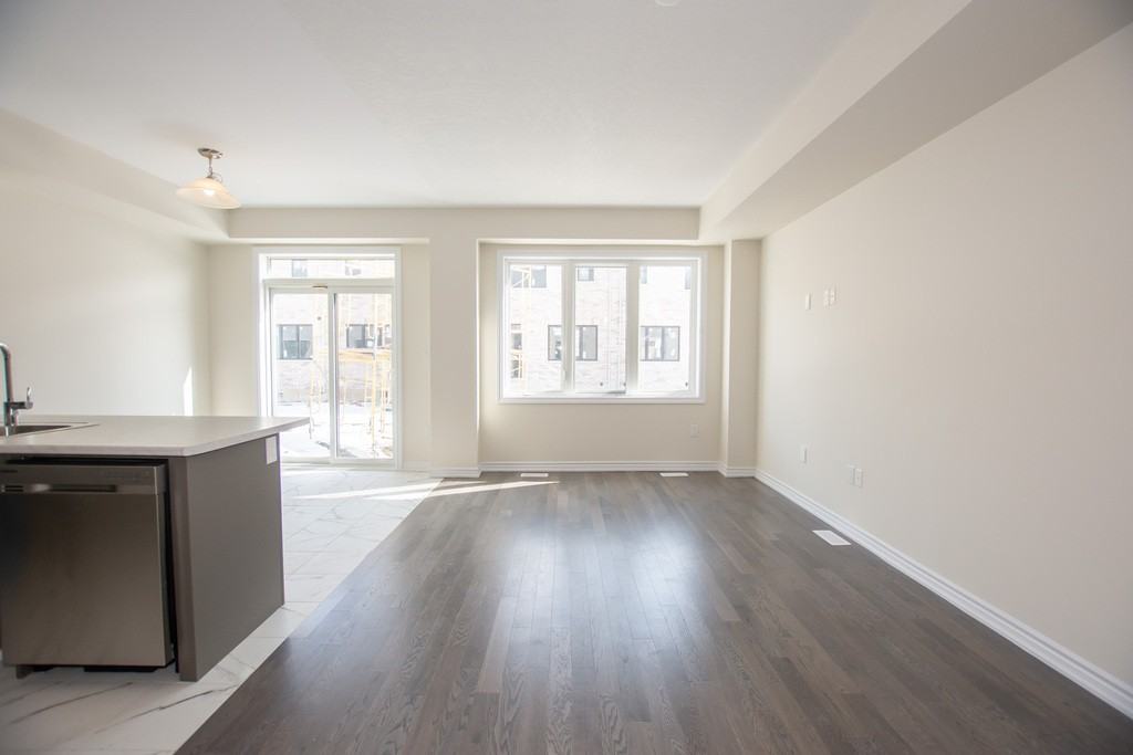 32 Sugar May Avenue - Photo 3 of 20
