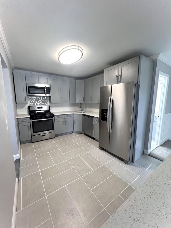 27 Division Ave #A - Photo 3 of 28