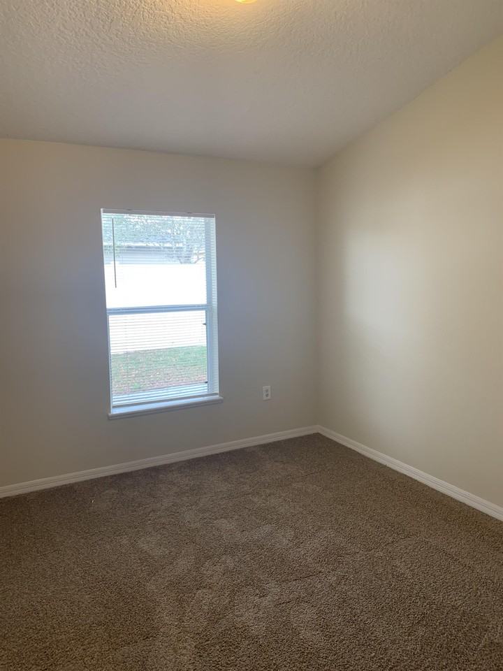 4690 Salamander St #1 - Photo 7 of 11