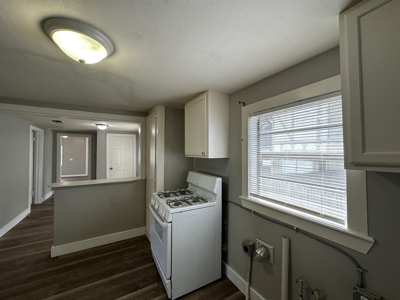 3815 Pine St #1 - Photo 6 of 13