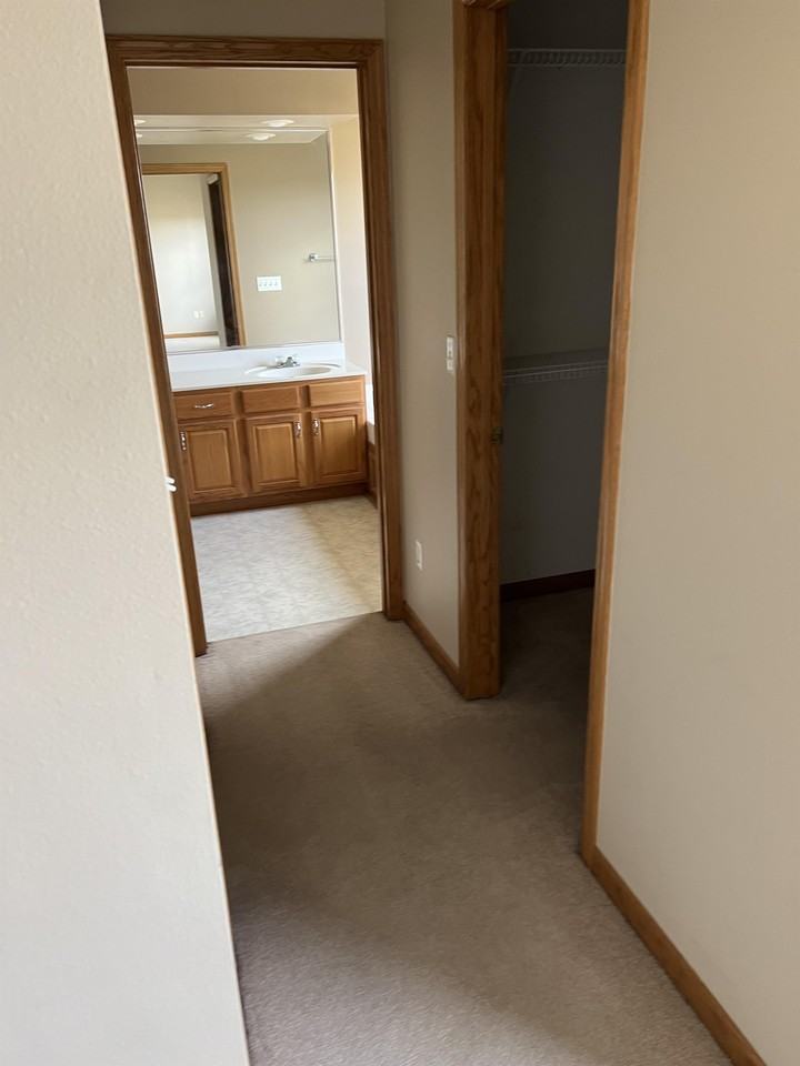 2550 Hunters Ridge Rd #1 - Photo 2 of 29