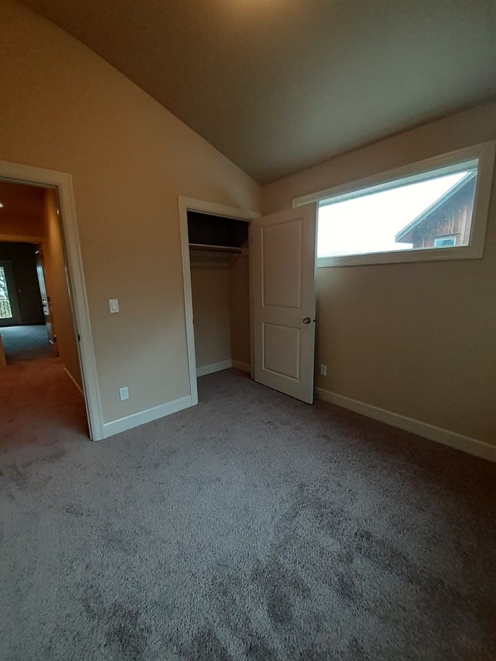 1523 Lincoln St #100 - Photo 5 of 15