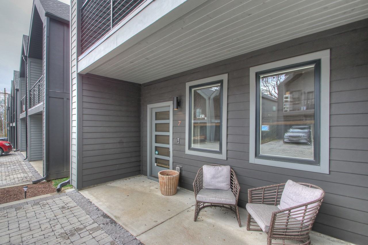 801 Cherokee Ave #1 - Photo 4 of 33