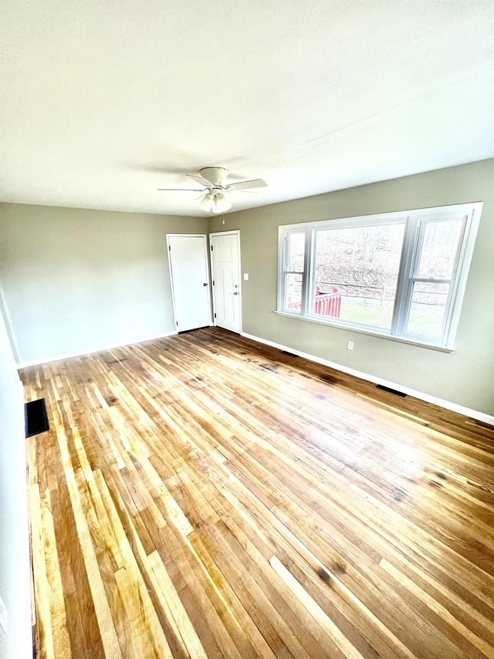 97 Mayfield Rd #1 - Photo 3 of 23