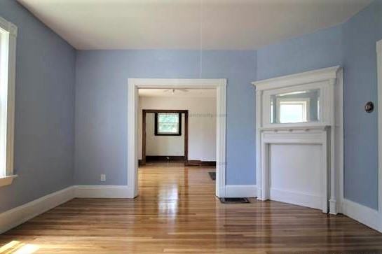 32 Mansfield St #1 - Photo 2 of 11