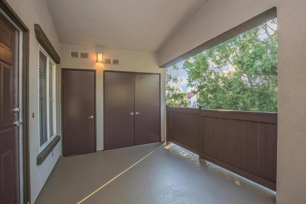 76 Mercantile Way - Photo 4 of 49