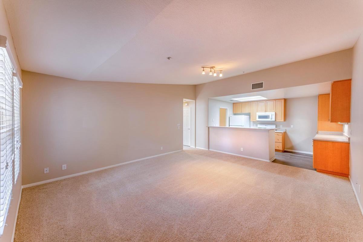 76 Mercantile Way - Photo 2 of 49