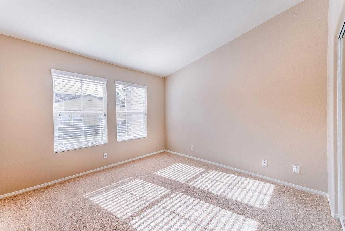 76 Mercantile Way - Photo 4 of 49