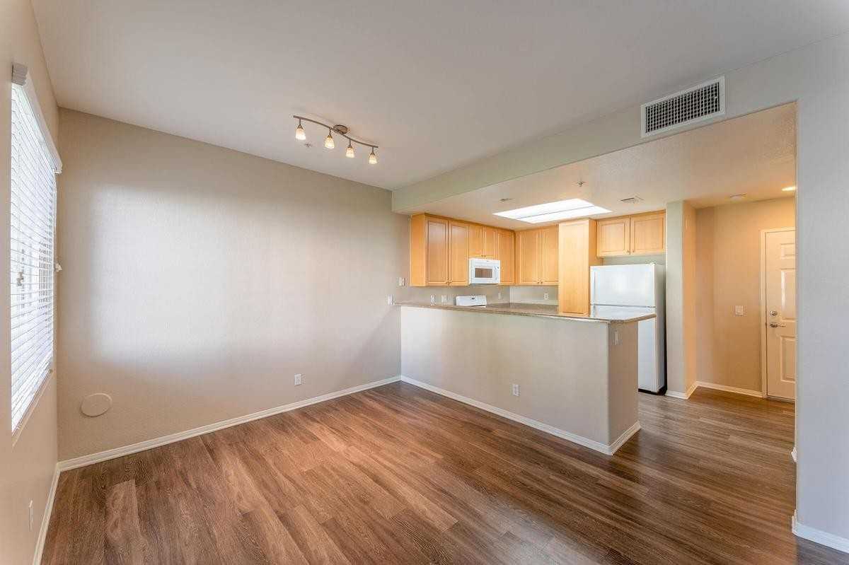 76 Mercantile Way - Photo 5 of 49