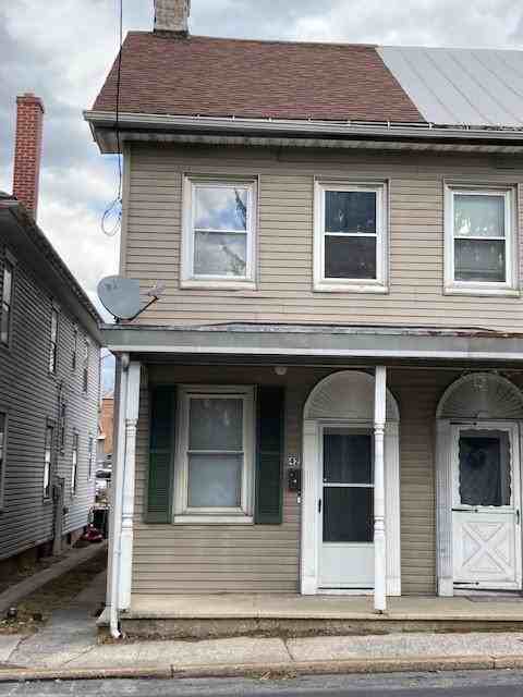 42 S White Oak St - Photo 2 of 9