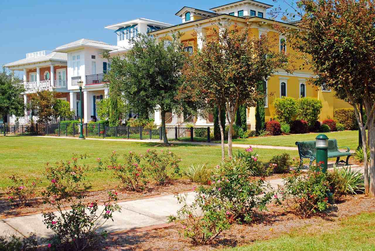 124 Swallowtail Ln - Photo 2 of 23