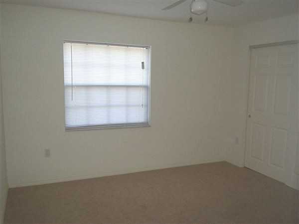 3726 Cleveland Heights Blvd - Photo 2 of 8