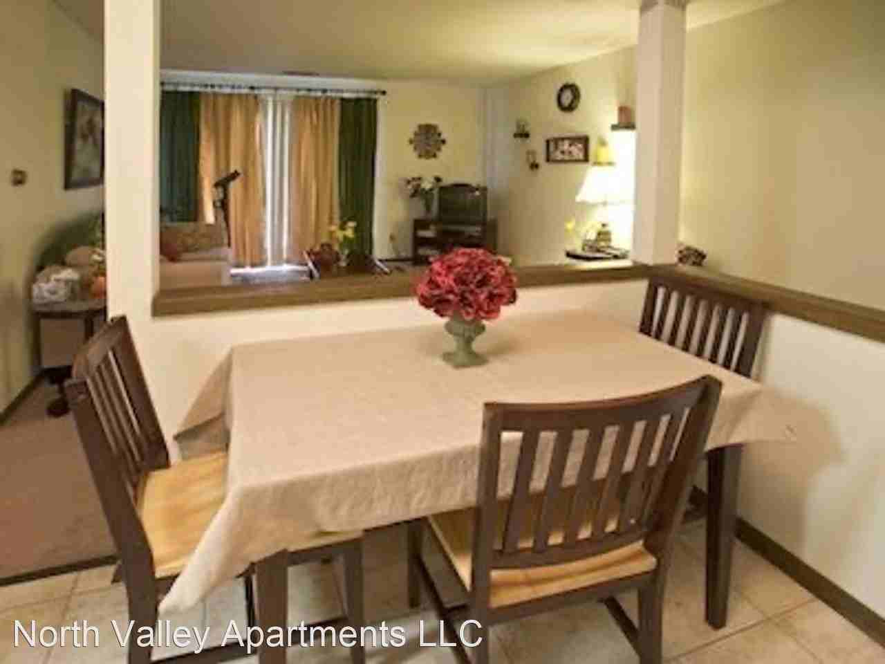 5555 S.W. 9th St - Photo 2 of 7