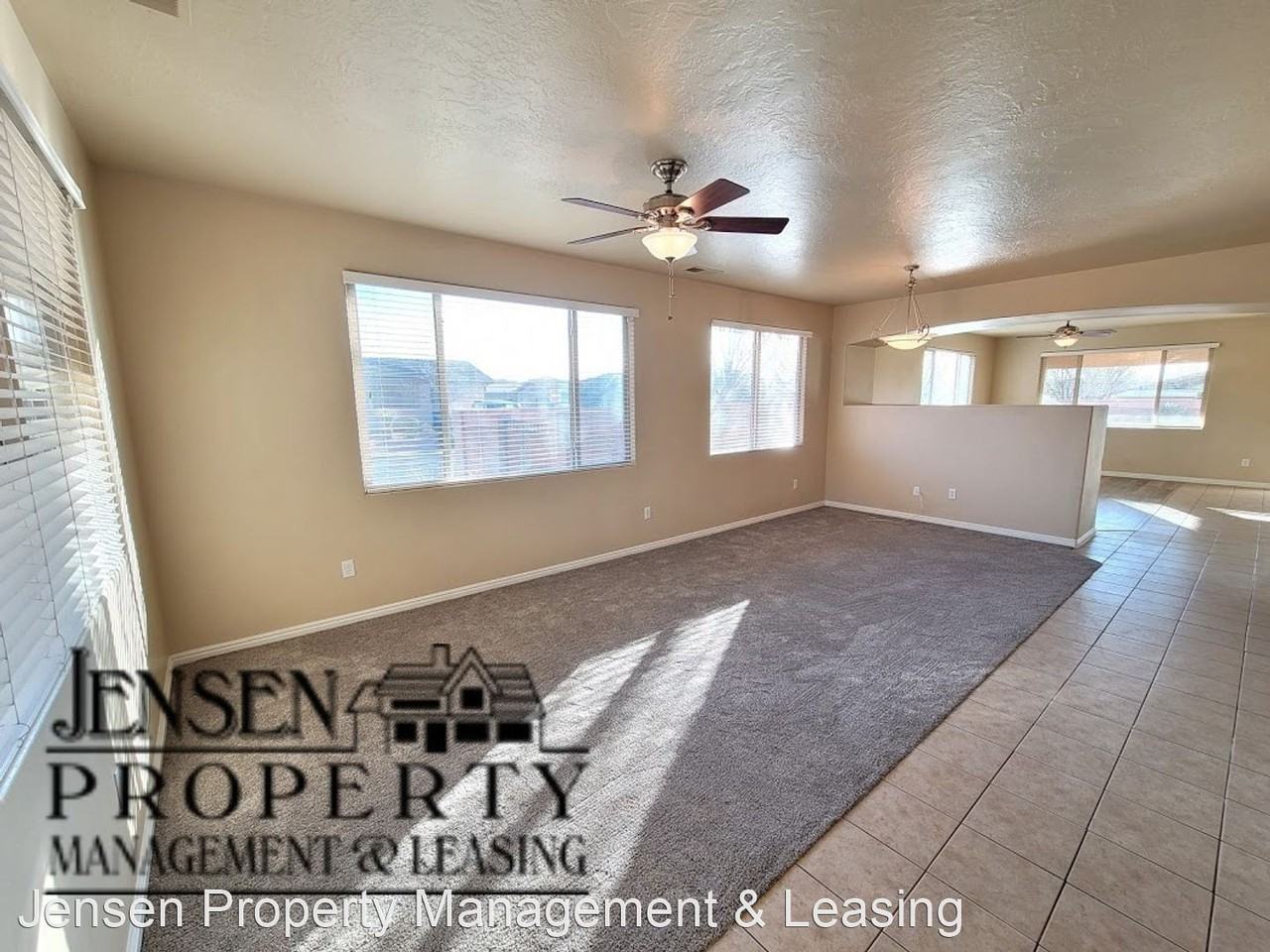 3322 E Hidden Springs Dr - Photo 3 of 41