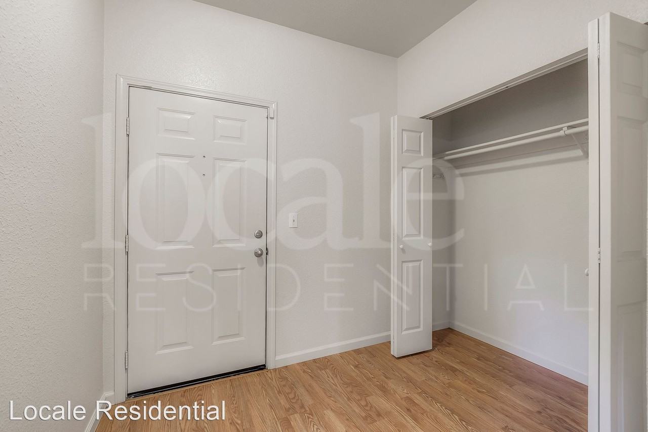 1518 West 5th Street - Photo 3 of 15