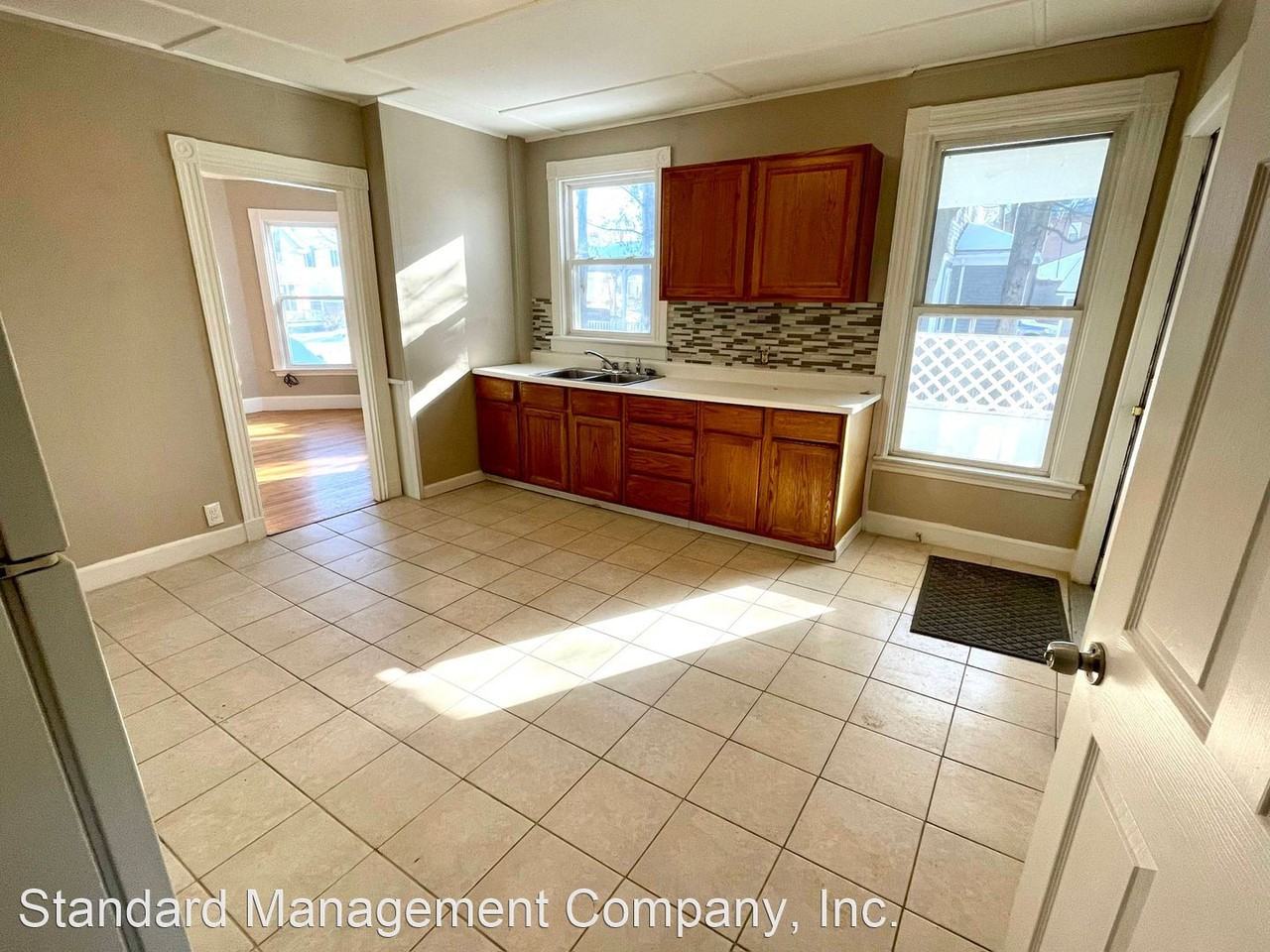 8 Silver Terrace Apartments 8 Silver Ter, Waterville, ME 04901 Zumper