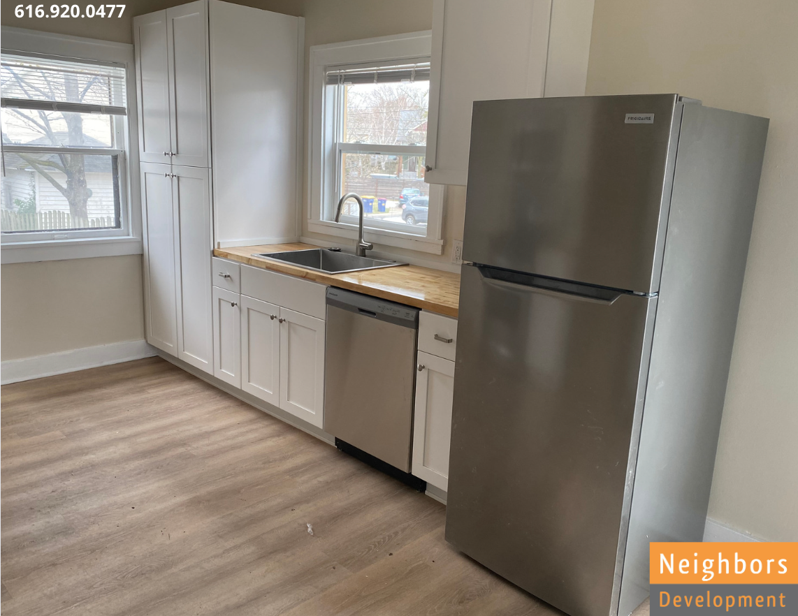 1139 Walker Ave Nw #1 - Photo 5 of 26