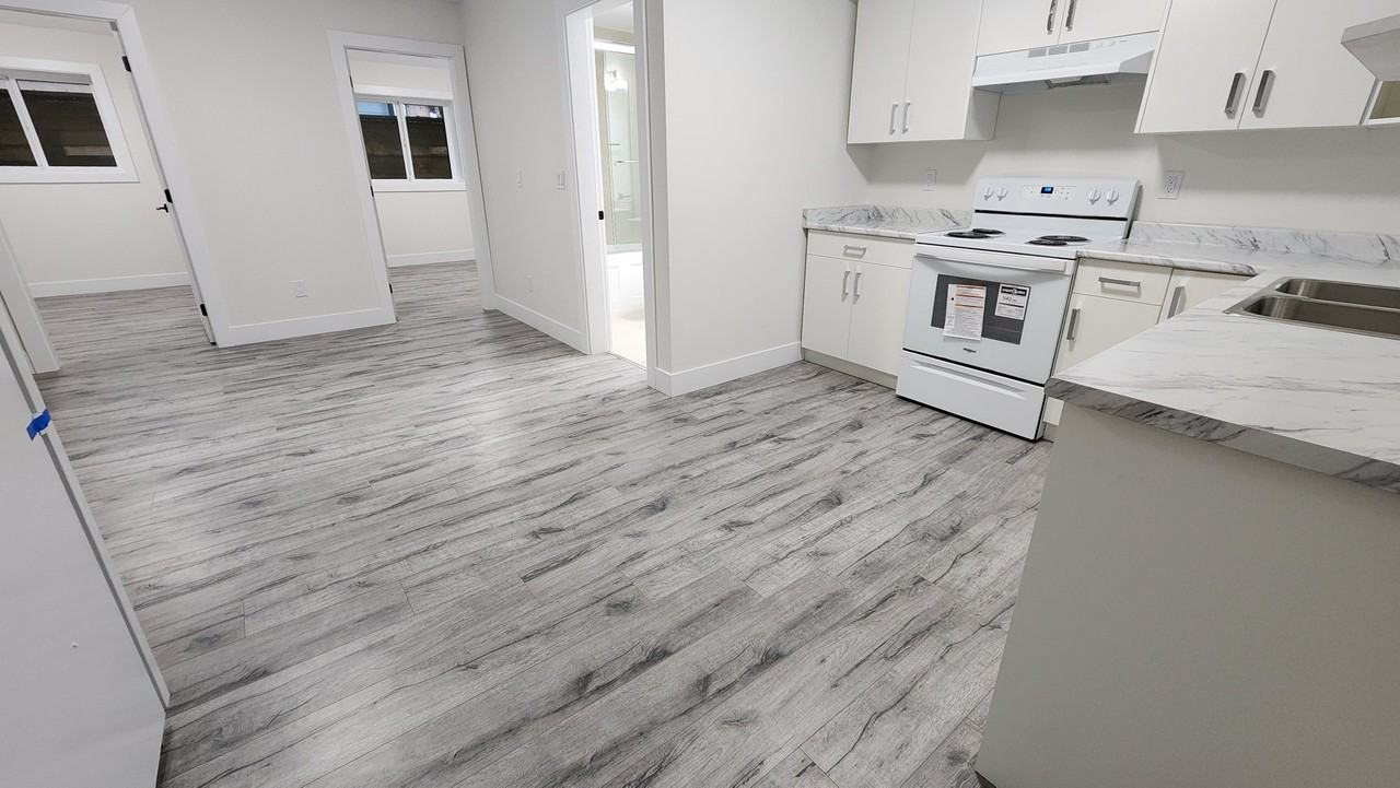 36750 Carl Creek Crescent - Photo 2 of 11
