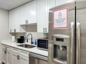 Ne 11th Pl - Photo 1 of 1