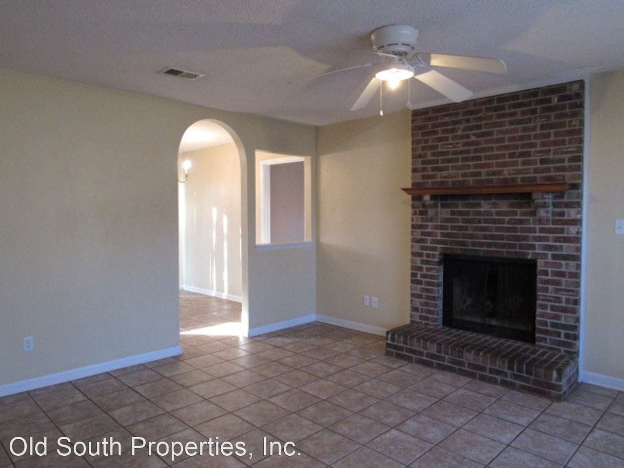 835 Amberway Dr - Photo 2 of 13