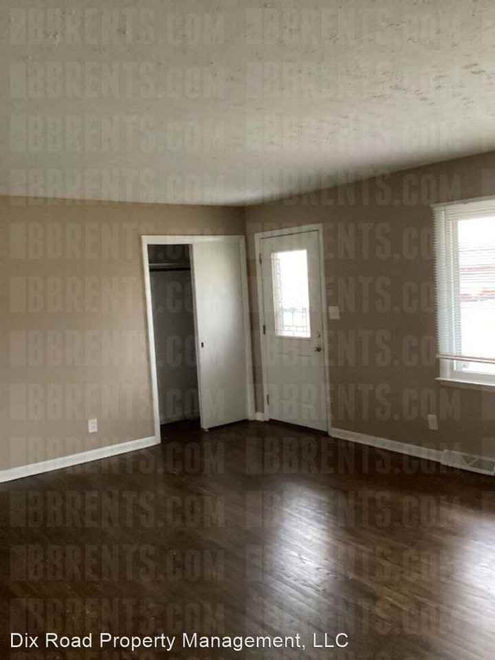 3770 Julie Dr - Photo 2 of 15