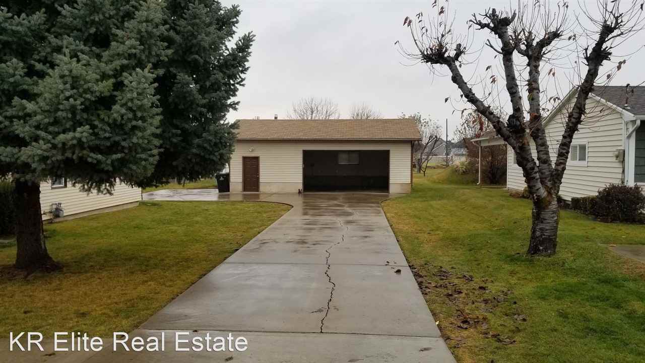 2198 S 1000 W - Photo 3 of 6