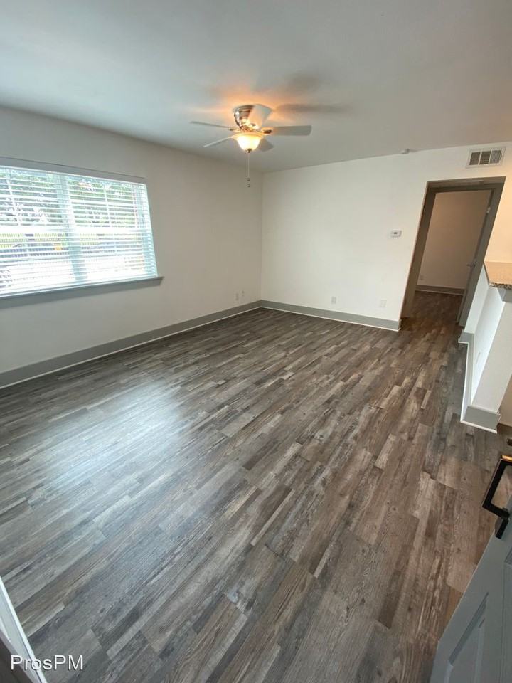 Boxtree Condominiums Apartments 4633 Fairmount St, Dallas, TX 75219