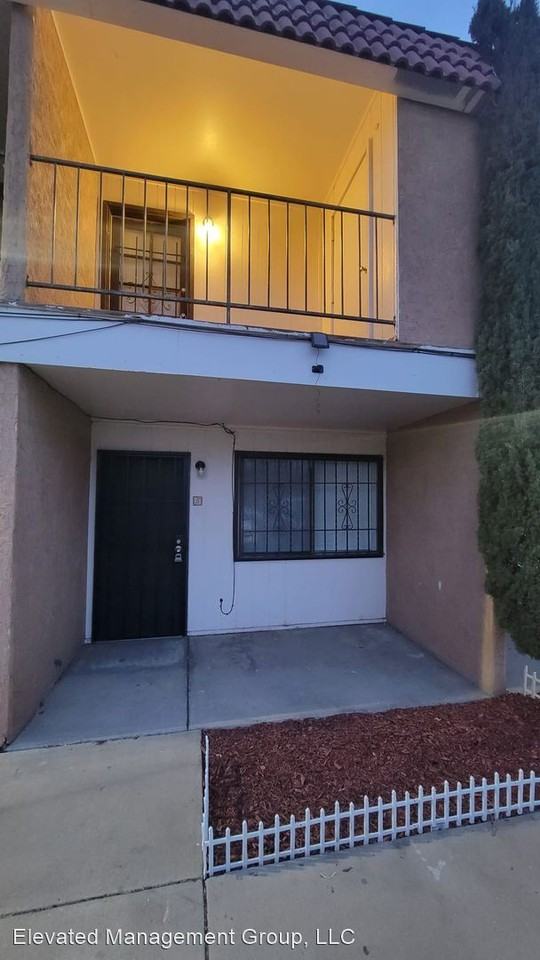 810 Bellamah NW - Photo 2 of 14