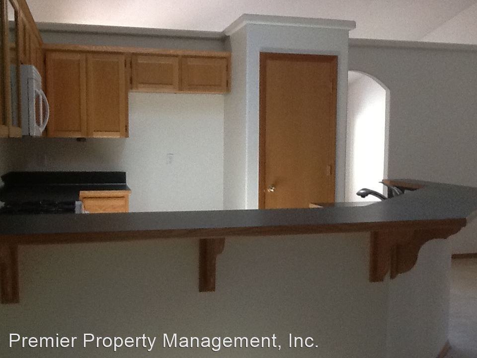 9308 Ne 14th Way - Photo 3 of 11