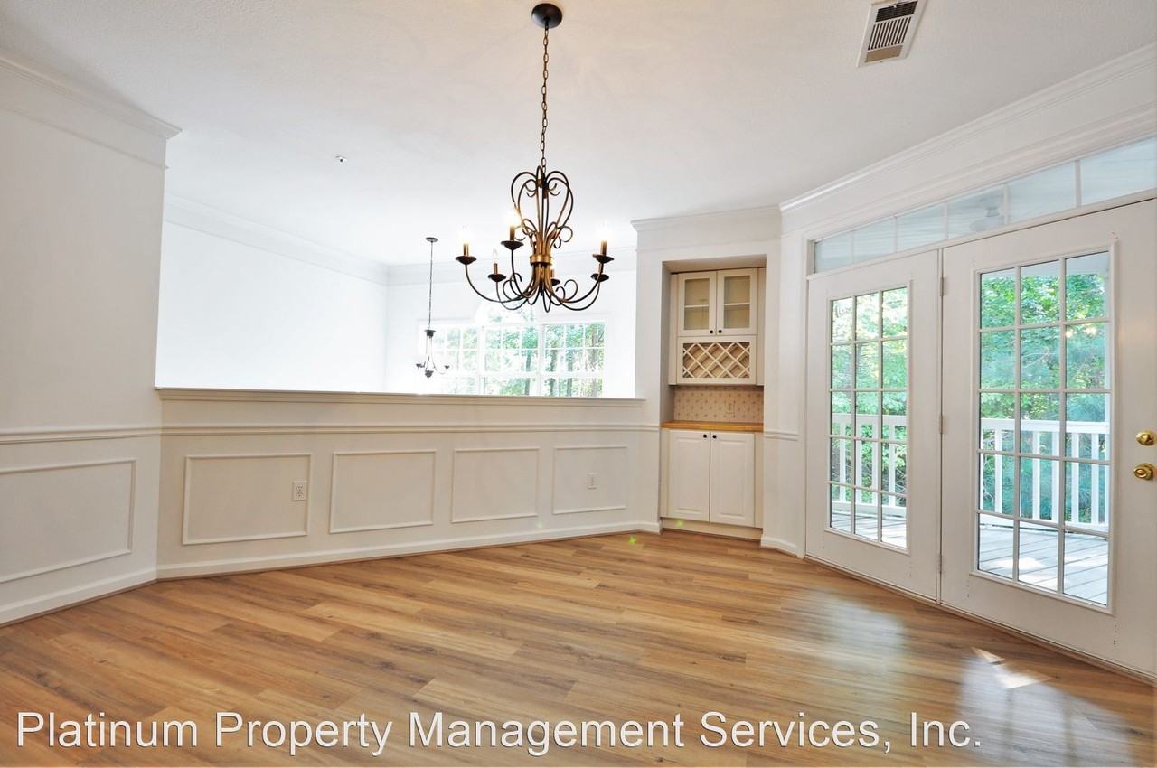 1032 Whitshire Way - Photo 2 of 35