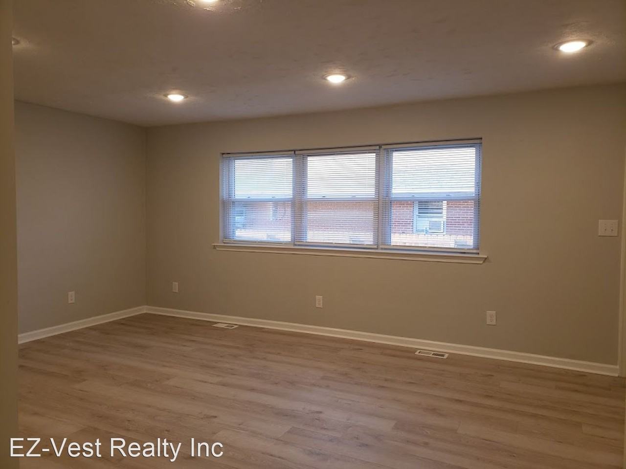 516 Vaughan Ave - Photo 2 of 21