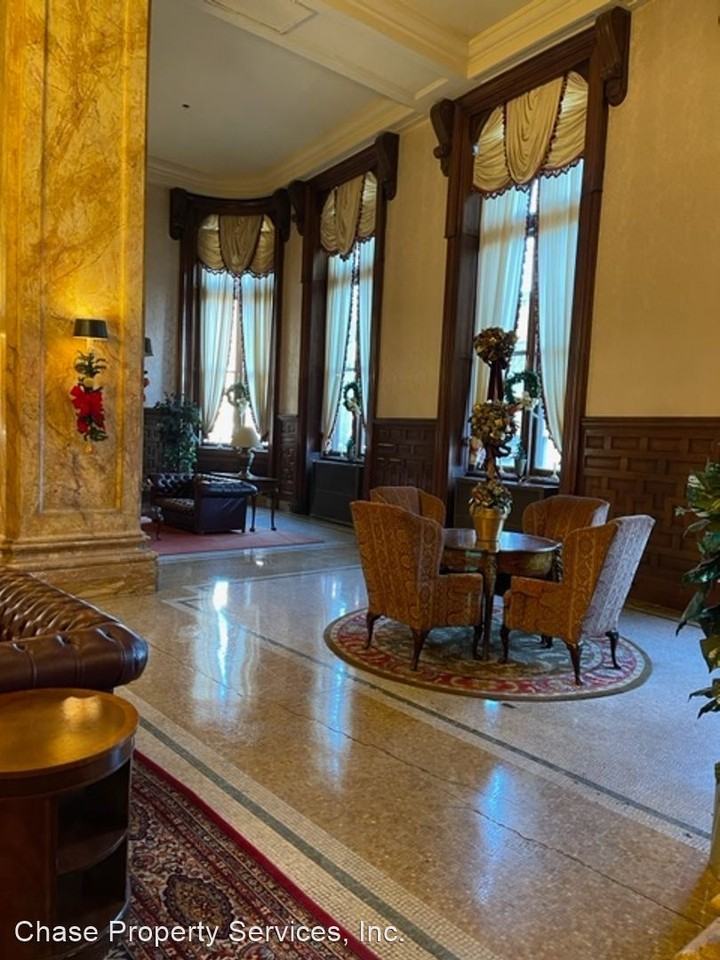 140 Chestnut St - Photo 2 of 11