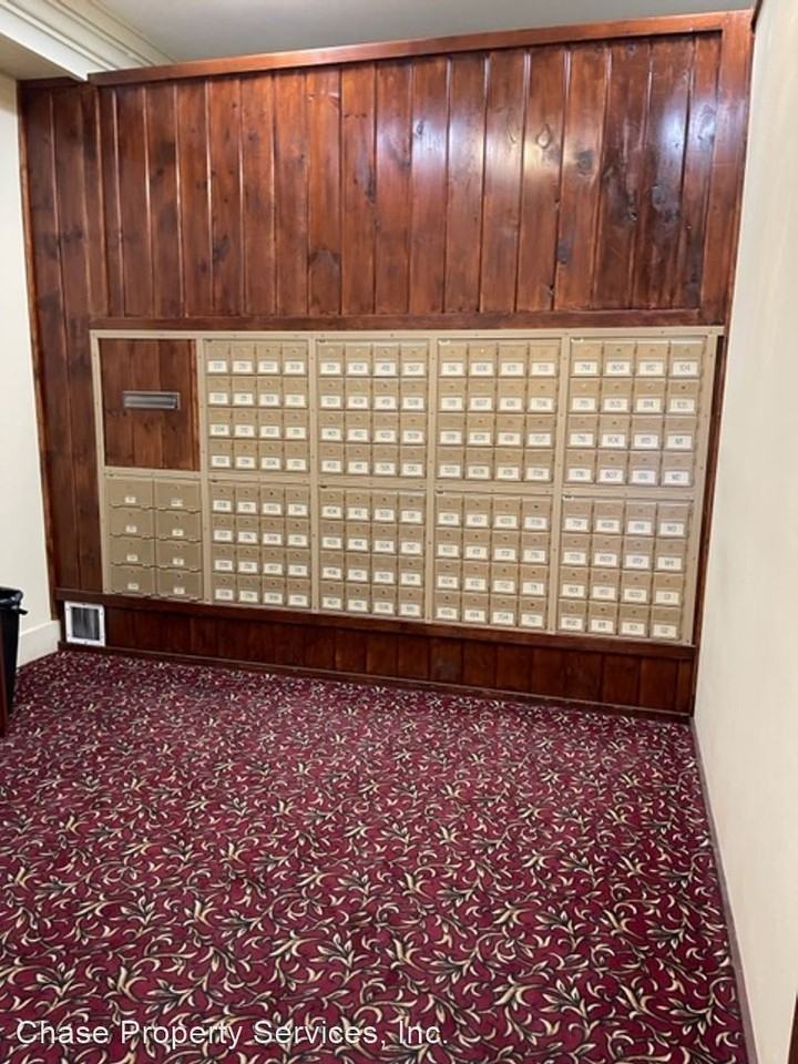 140 Chestnut St - Photo 3 of 11