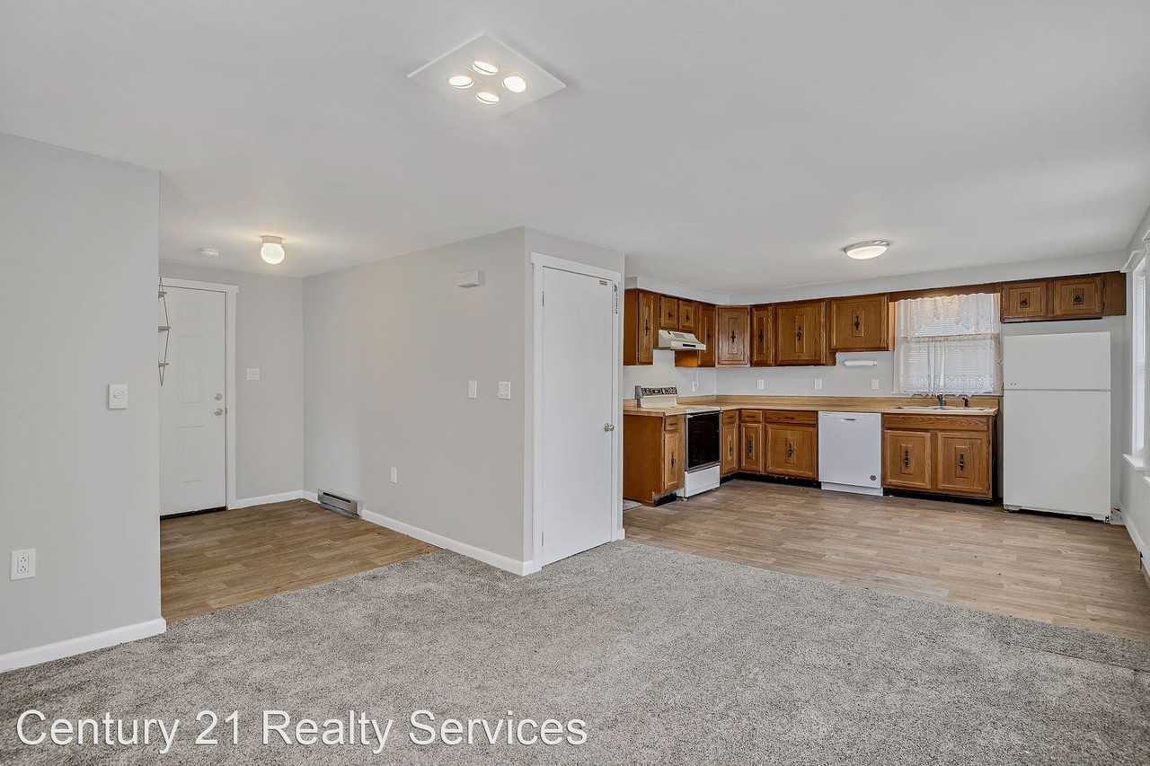 1768 Main St - Photo 2 of 9