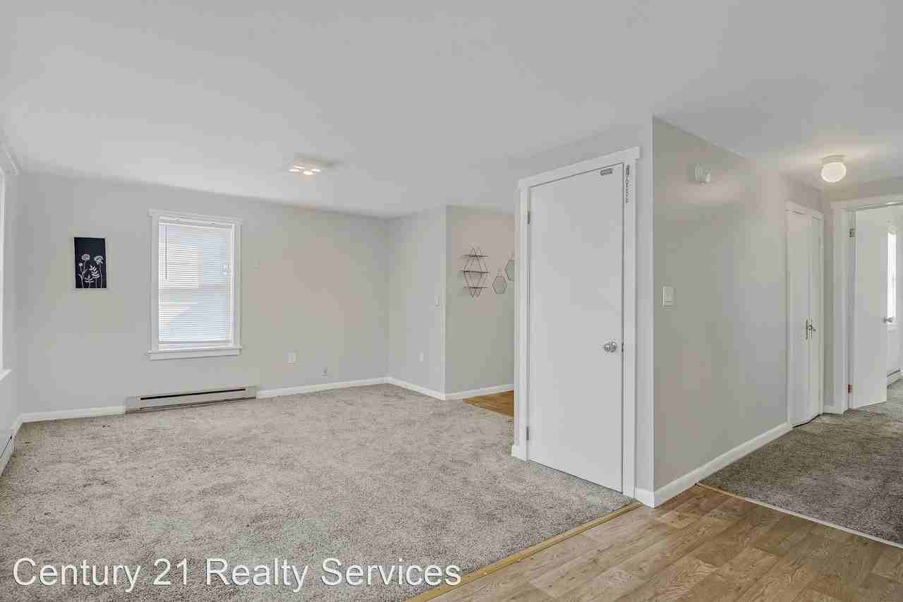 1768 Main St - Photo 3 of 9