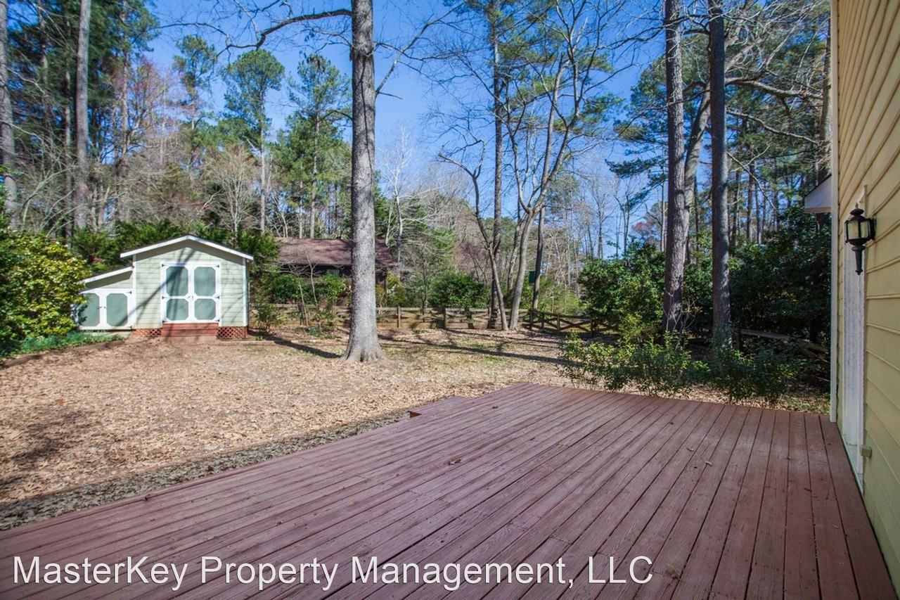 702 Buckingham Rd - Photo 3 of 16