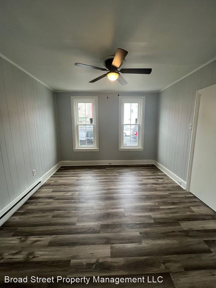 250 N. 2nd Street - Photo 2 of 6