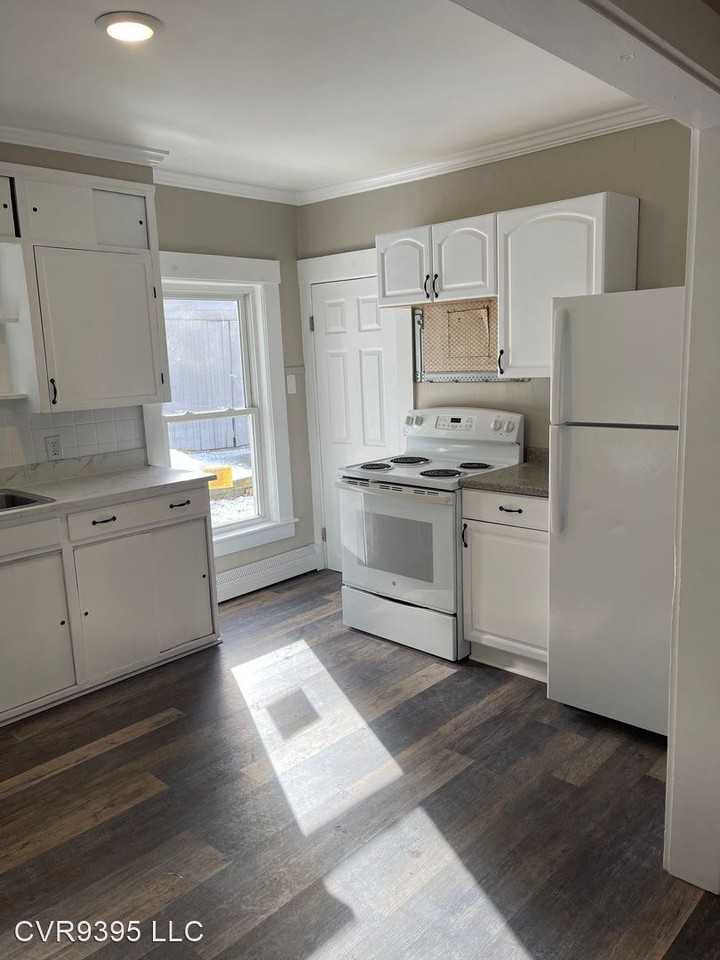 150-152 Franklin Street - Photo 3 of 13