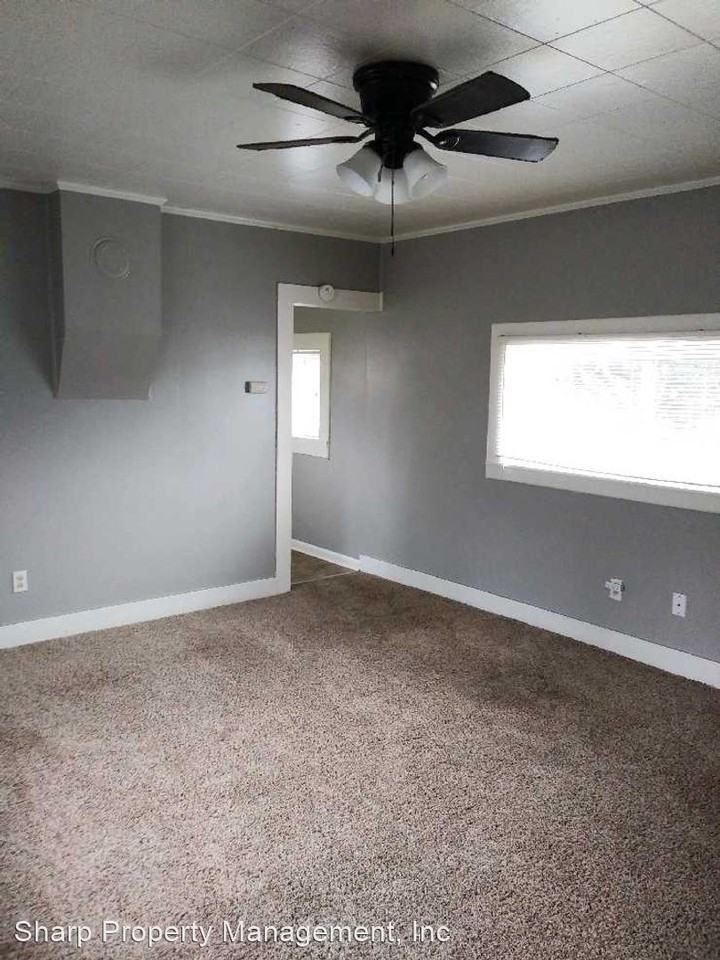 205 Grant St - Photo 2 of 10