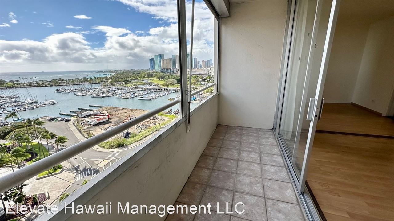 1676 Ala Moana Blvd #1201