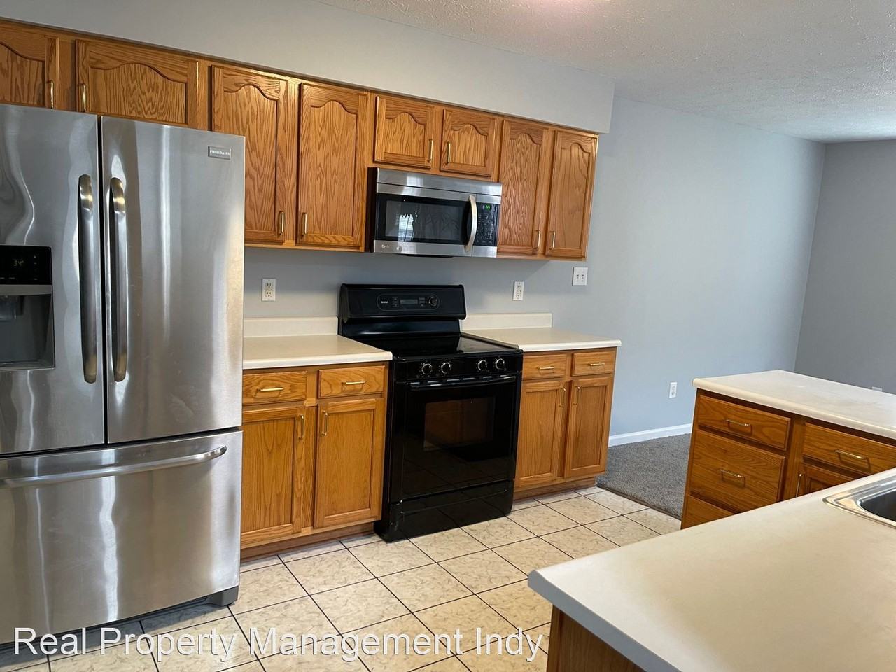 9230 Eden Woods Ct - Photo 2 of 19