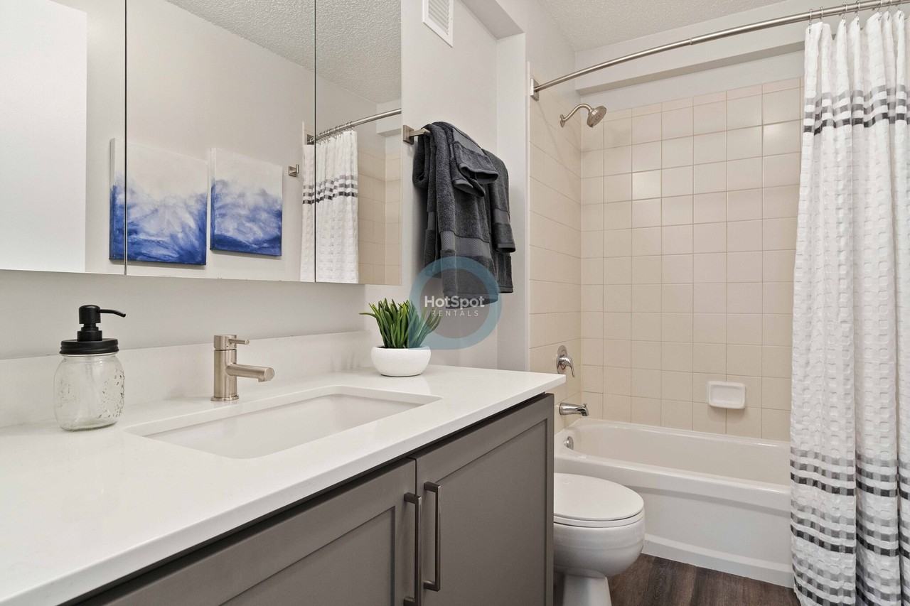 400 E South Water St - Photo 3 of 15