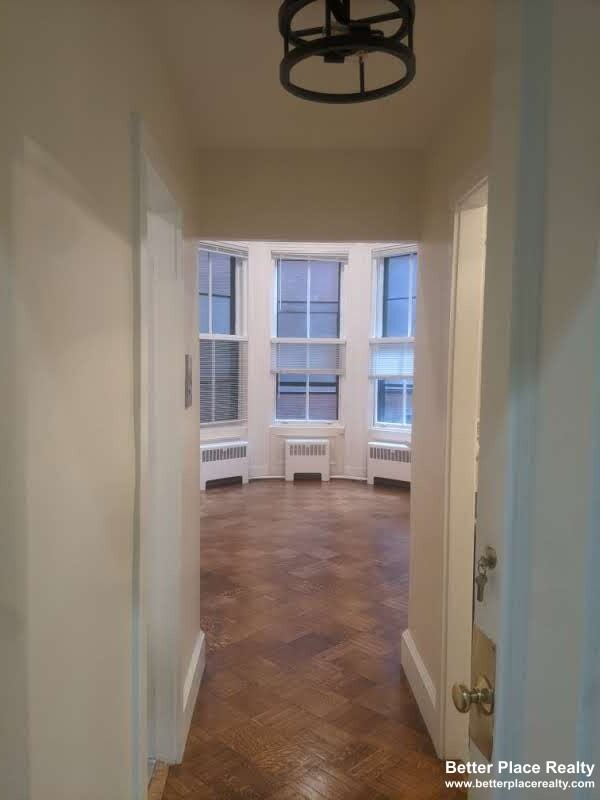 265 Clarendon St #1R - Photo 5 of 19